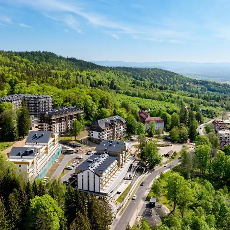 Panorama Z Widokiem Na Gory *